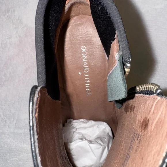 Size 9 Donald J Pliner Volt Snakeskin Embossed Cap Toe Bootie - Picture 10 of 12